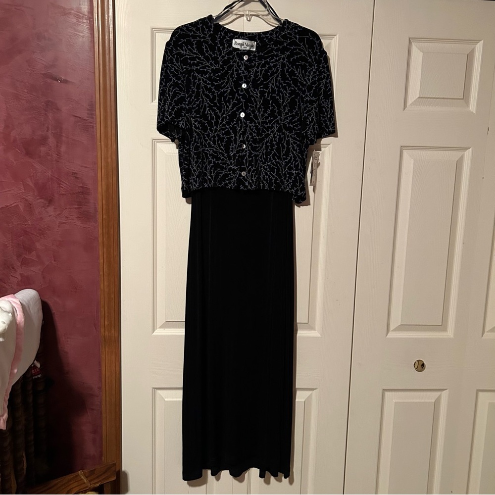Chaus Black Knit Dress with Leaf Pattern